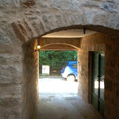 Pensión Vila Vilini Dvori 3*