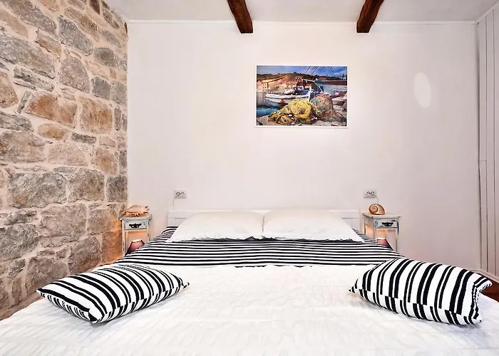 Vilini Dvori