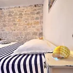 Πανσιόν Vilini Dvori 3*