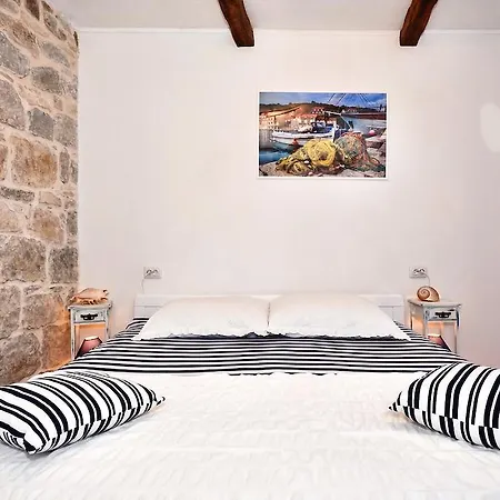 Vilini Dvori